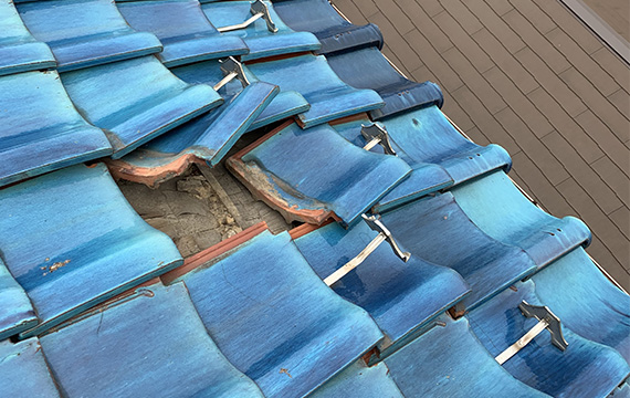 台風・強風で壊れた屋根